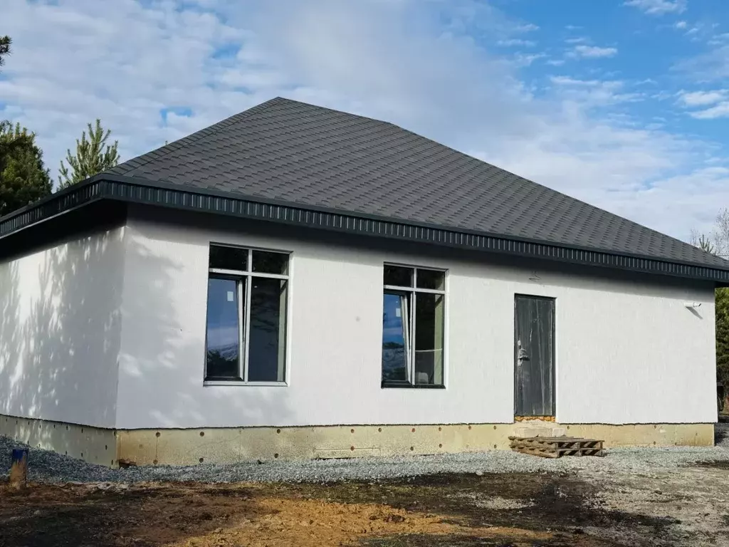 Дом в Свердловская область, Полевской муниципальный округ, с. ... - Фото 1