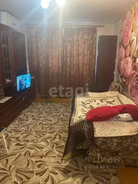 3-к кв. Крым, Черноморское пгт ул. Кирова, 77 (53.6 м) - Фото 1