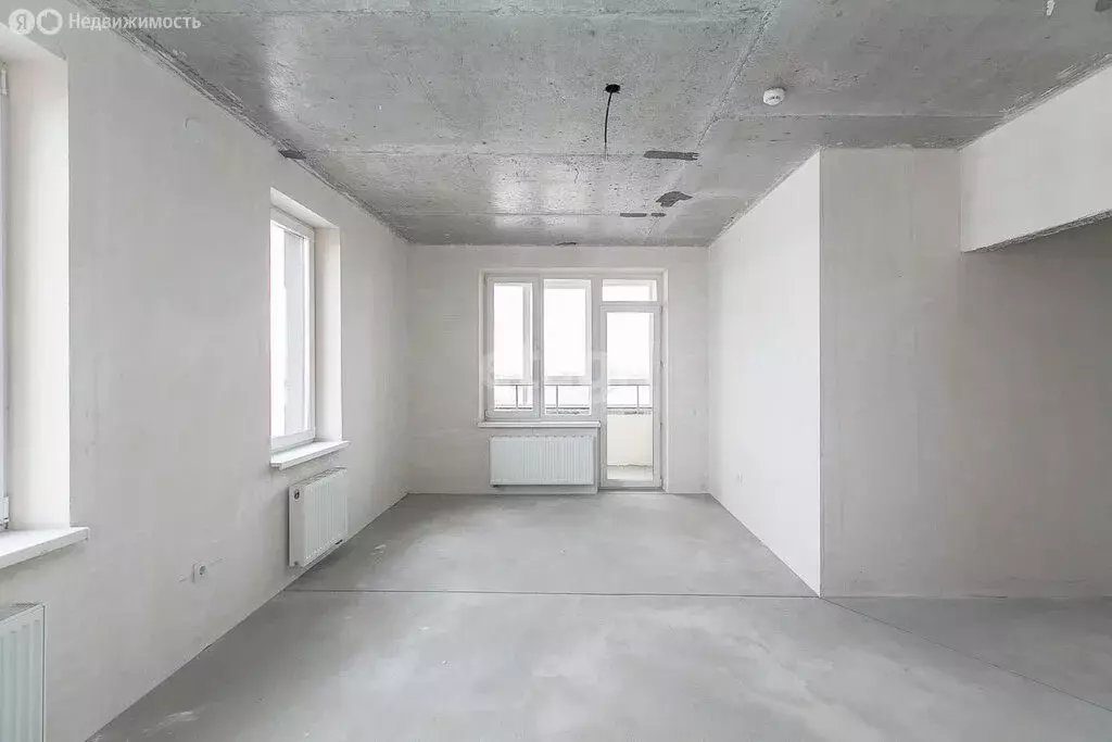 3-комнатная квартира: Тюмень, Краснооктябрьская улица, 8 (82.6 м) - Фото 2