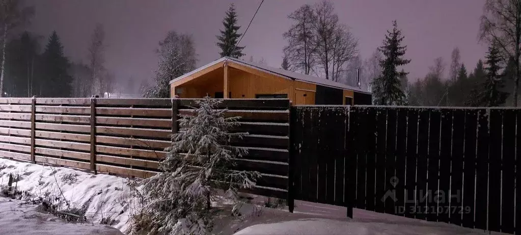 Дом в Ленинградская область, Тосненский район, Рябовское городское ... - Фото 1