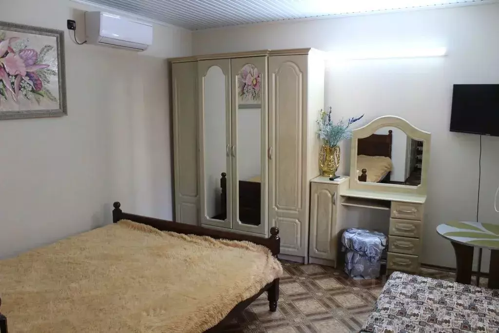 Комната Крым, Феодосия городской округ, Коктебель пгт ул. Шершнева, 5 - Фото 0