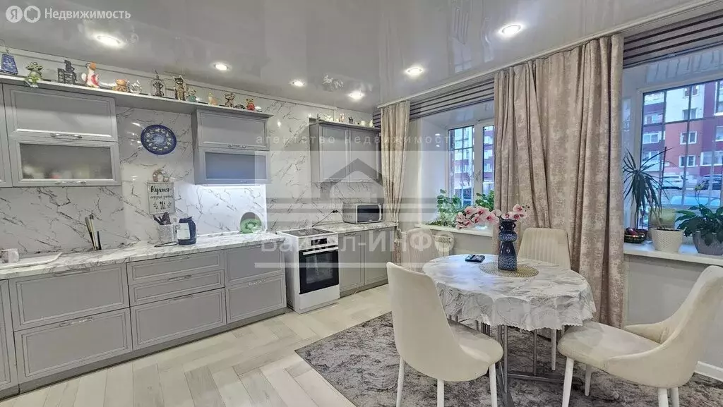 3-комнатная квартира: Иркутск, улица Баумана, 229/7 (74.1 м) - Фото 2