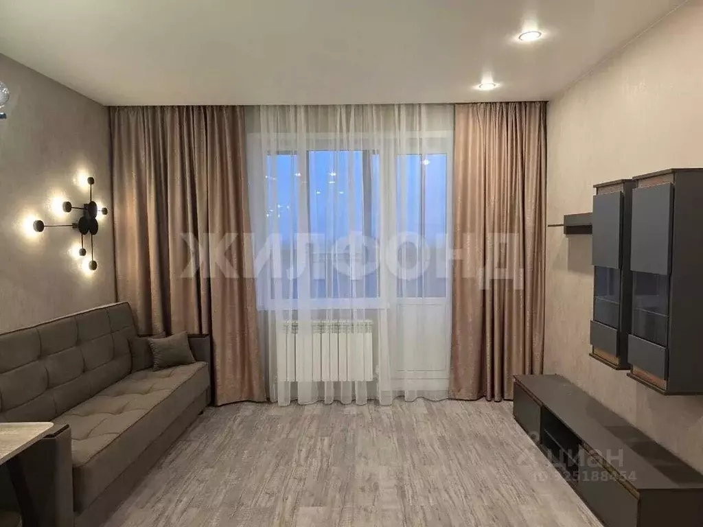 Студия Новосибирская область, Новосибирск Гурьевская ул., 177 (30.0 м) - Фото 1