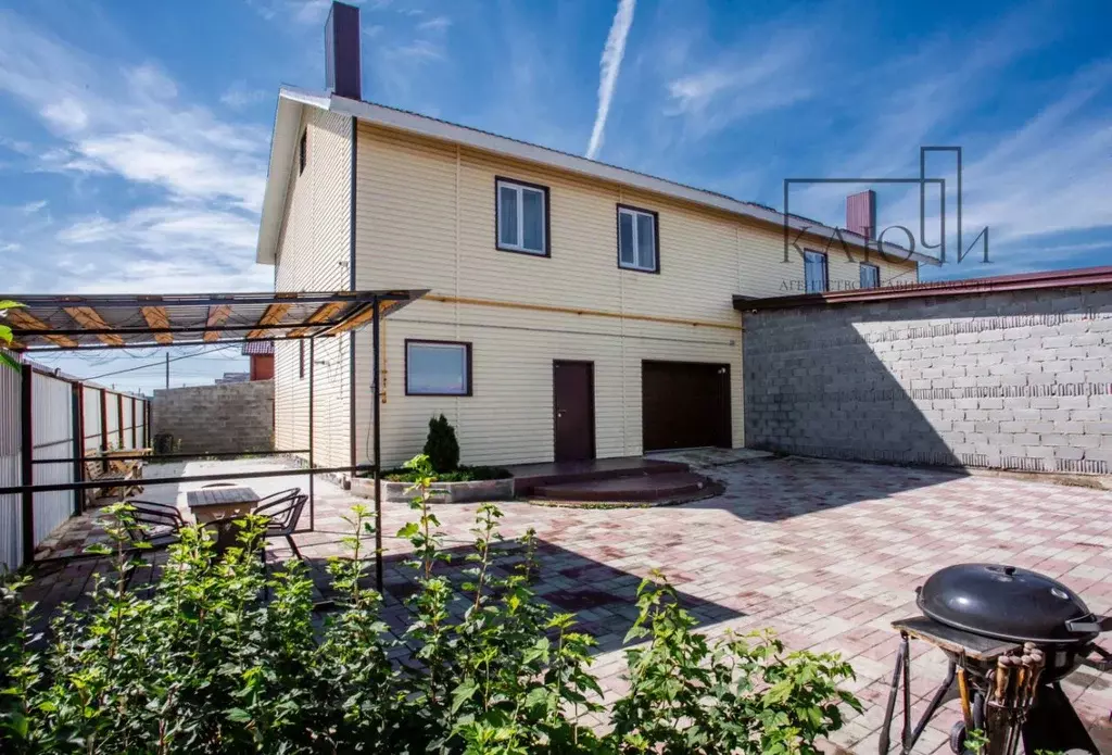 Дом в Челябинская область, Магнитогорск ул. Кондратковской, 78 (250 м) - Фото 0