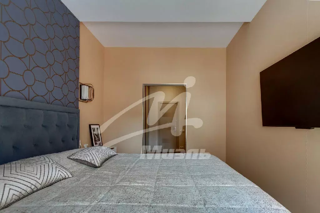 Продается 4-комнатная квартира - Фото 2