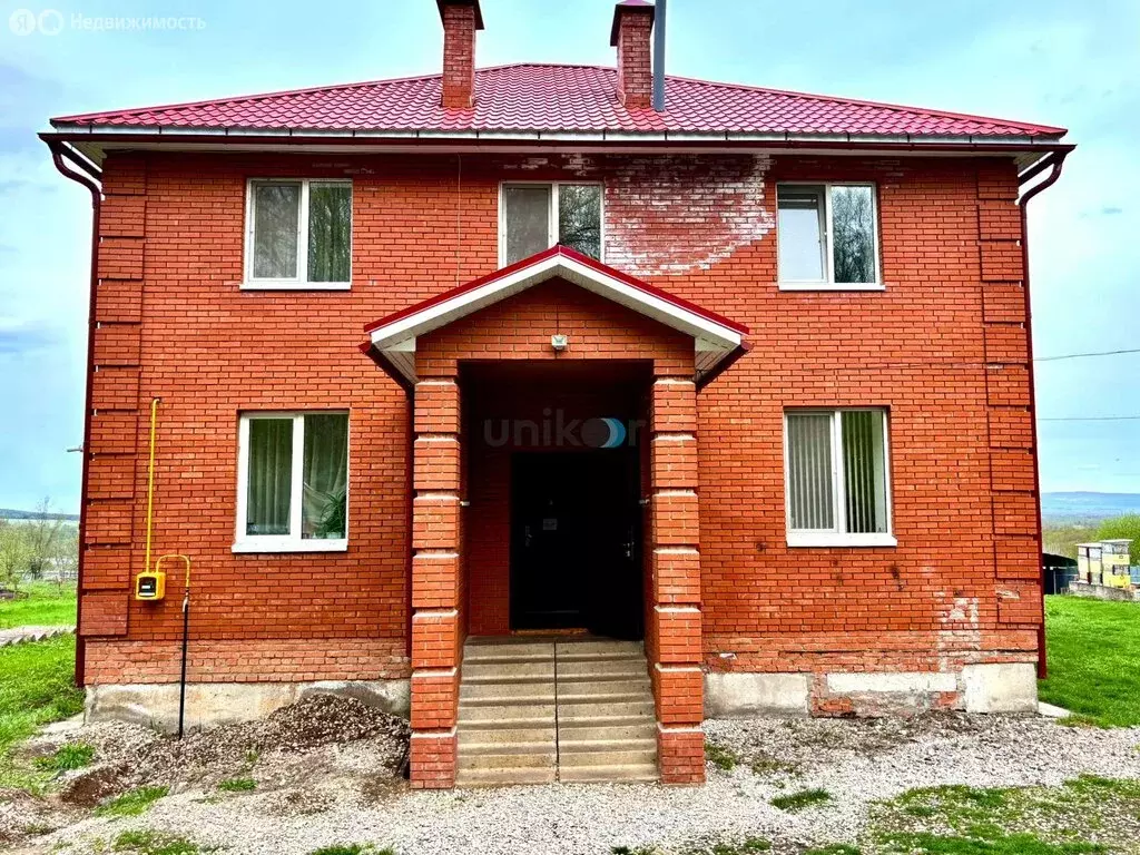 Дом в Иглинский район, село Кальтовка (248 м) - Фото 0