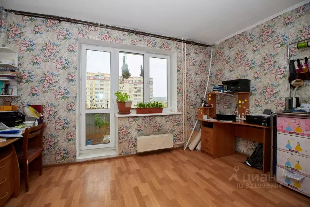 3-к кв. Кемеровская область, Новокузнецк ул. Рокоссовского, 19Б (68.9 ... - Фото 1