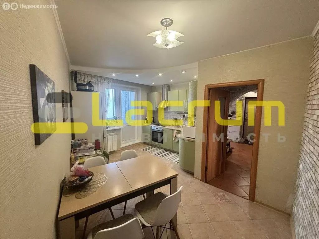 4-комнатная квартира: Красноярск, улица Сергея Лазо, 22Г (84 м) - Фото 1