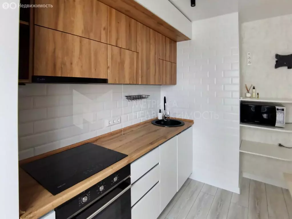 1-комнатная квартира: Тюмень, Интернациональная улица, 199к8 (33.8 м) - Фото 2