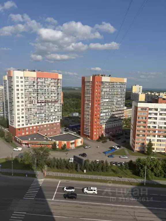 3-к кв. Кемеровская область, Кемерово просп. Шахтеров, 117 (70.0 м) - Фото 0