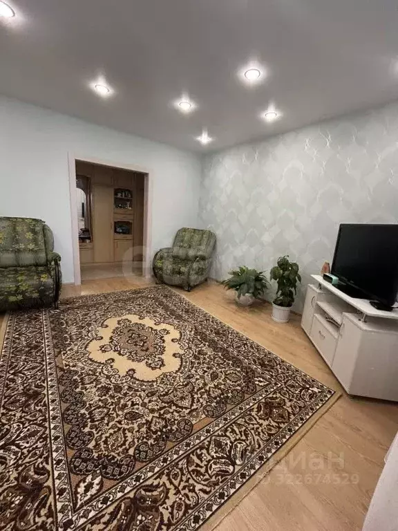 2-к кв. Ханты-Мансийский АО, Нягань 3-й мкр, 6 (52.1 м) - Фото 1