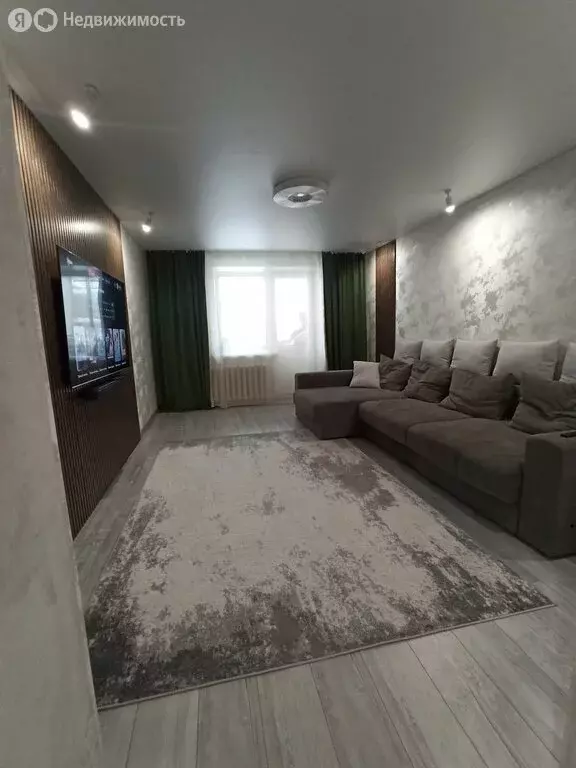 2-комнатная квартира: посёлок Управленческий, улица Парижской Коммуны, ... - Фото 0