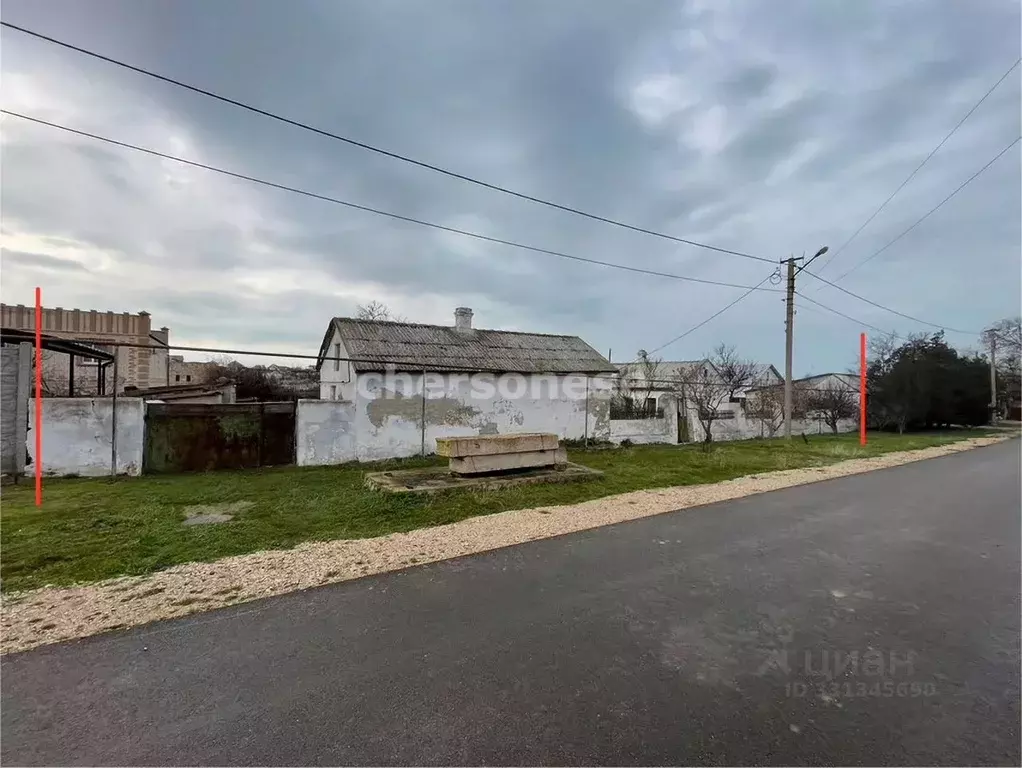 Участок в Крым, Черноморское пгт ул. Николая Кудри (14.1 сот.) - Фото 2