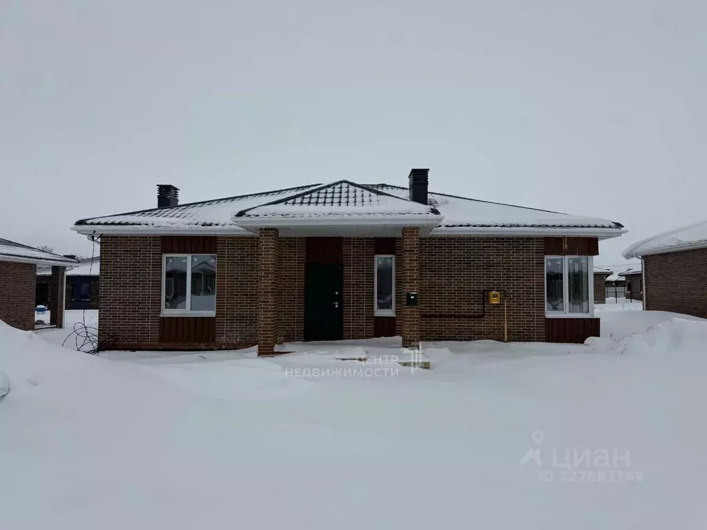 Дом в Татарстан, Лаишевский район, Большекабанское с/пос, с. Большие ... - Фото 1