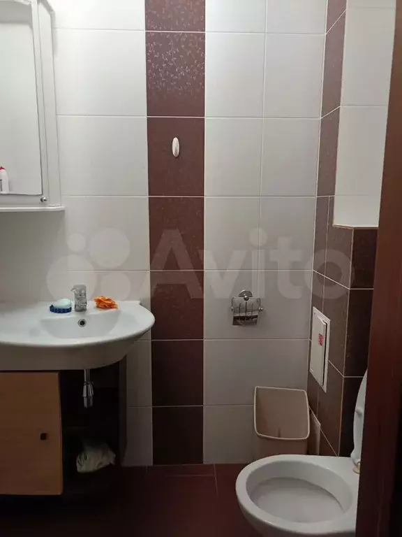 9-к. квартира, 55 м, 1/7 эт. - Фото 1