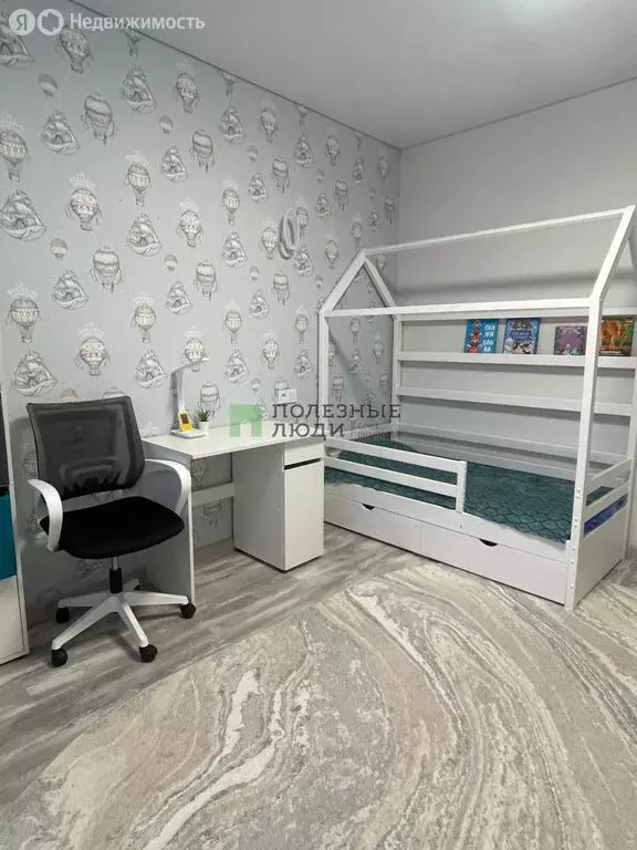 2-комнатная квартира: Первомайский, улица Строителя Николая Шишкина, ... - Фото 0