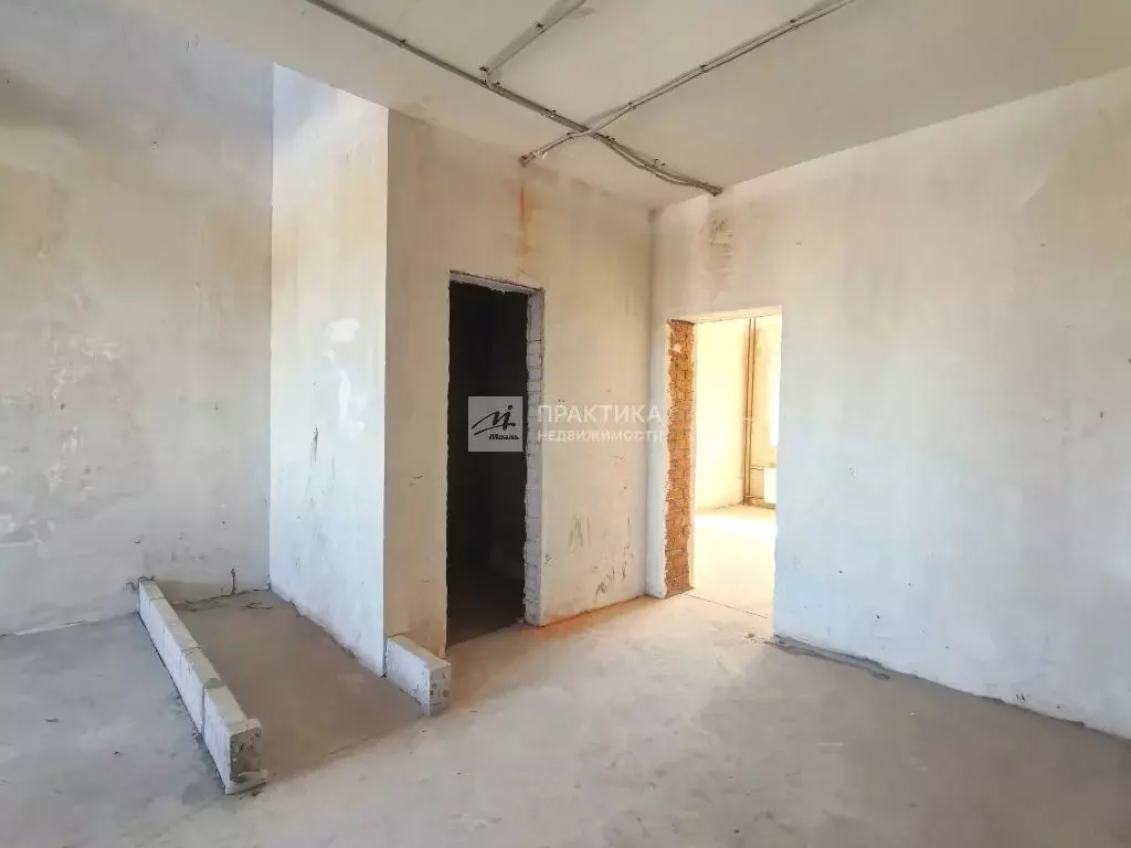 Продается 4-комнатная квартира - Фото 1