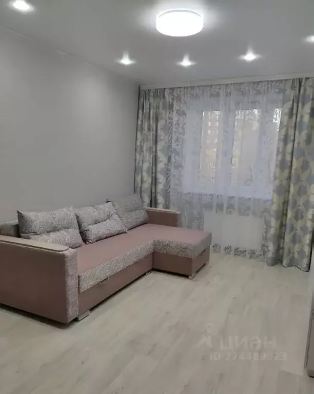 1-к кв. Тюменская область, Тюмень ул. Раушана Абдуллина, 6 (36.0 м) - Фото 1