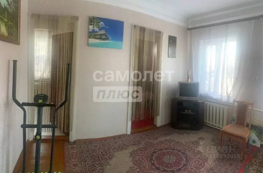 Дом в Краснодарский край, Динская ст-ца ул. Железнодорожная, 41 (80 м) - Фото 1