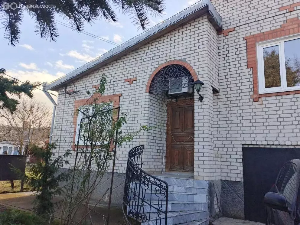 Дом в станица Старощербиновская, Красная улица (250 м) - Фото 1