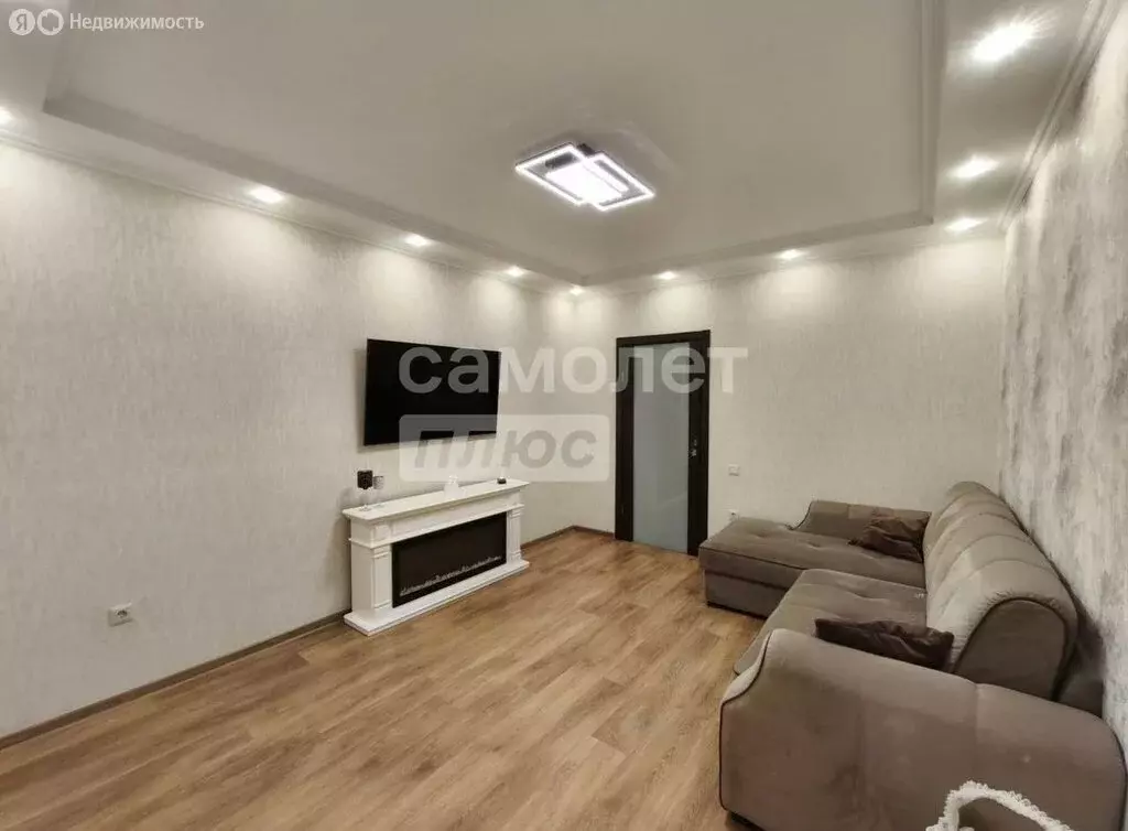 2-комнатная квартира: деревня Островцы, микрорайон Новые Островцы, ... - Фото 1