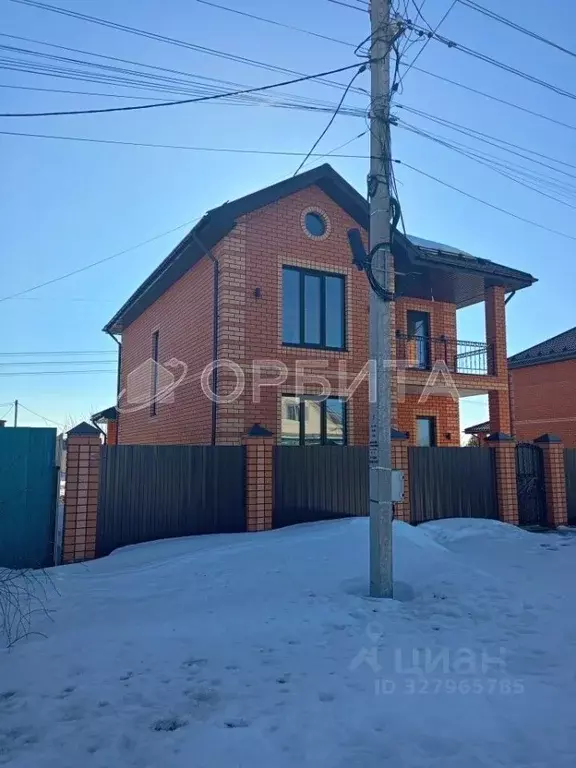 Дом в Тюменская область, Тюмень Казарово мкр, ул. Мирная, 2 (155 м) - Фото 1