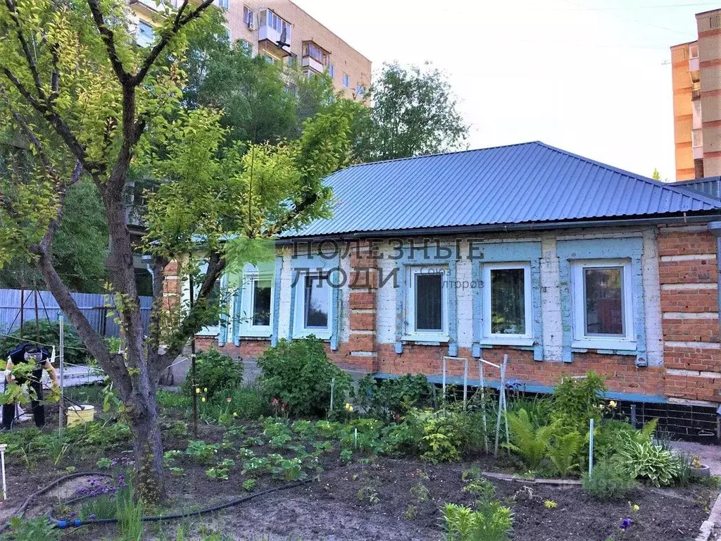 Дом в Саратовская область, Саратов ул. 4-я Беговая, 16 (77 м) - Фото 0