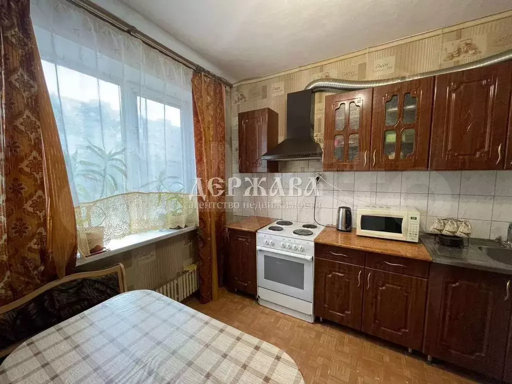 3-к. квартира, 63 м, 2/10 эт. - Фото 0