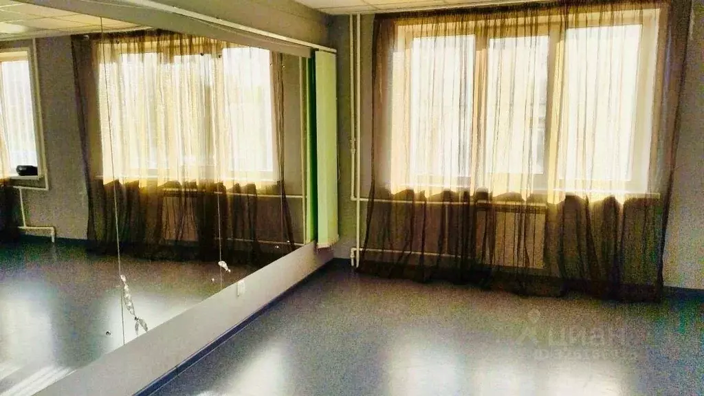 Помещение свободного назначения в Татарстан, Набережные Челны бул. ... - Фото 2