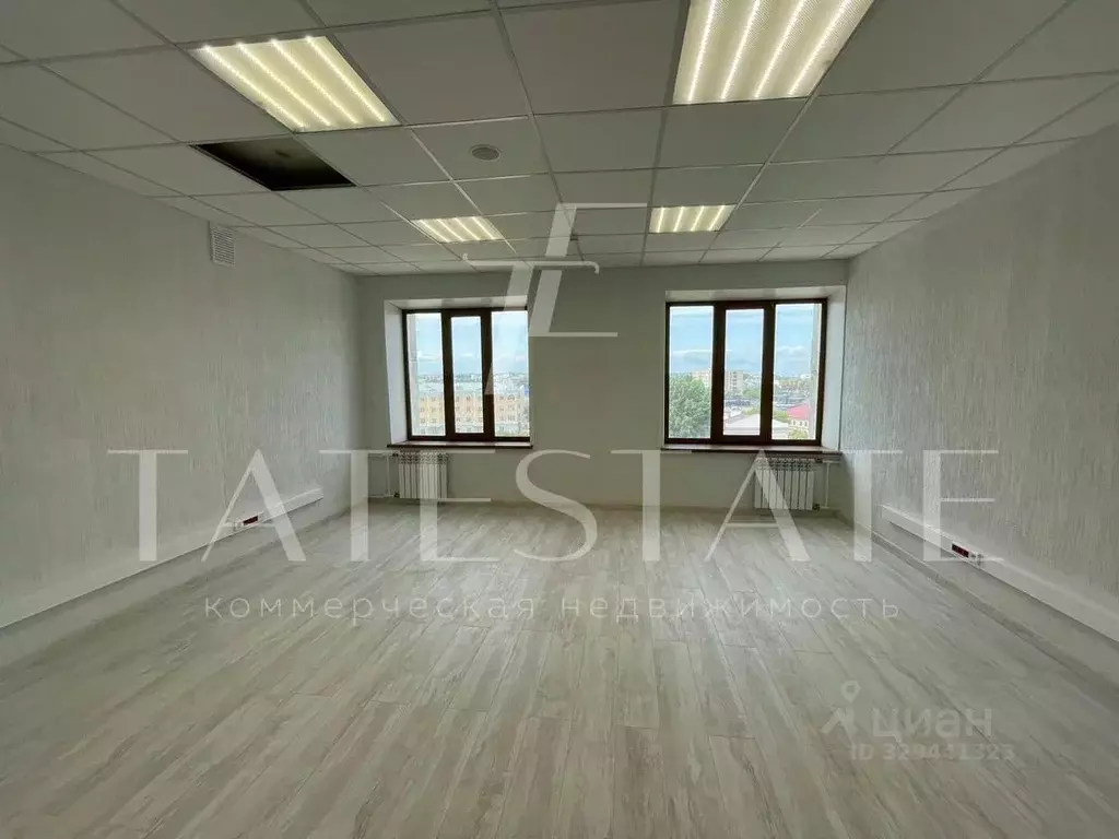 Офис в Татарстан, Казань ул. Ахтямова, 1 (356 м) - Фото 1