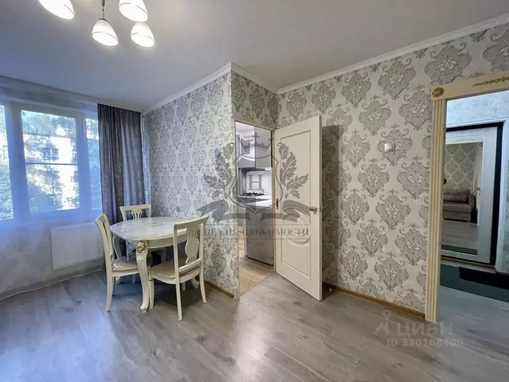 3-к кв. Санкт-Петербург ул. Лени Голикова, 23К5 (42.0 м) - Фото 1