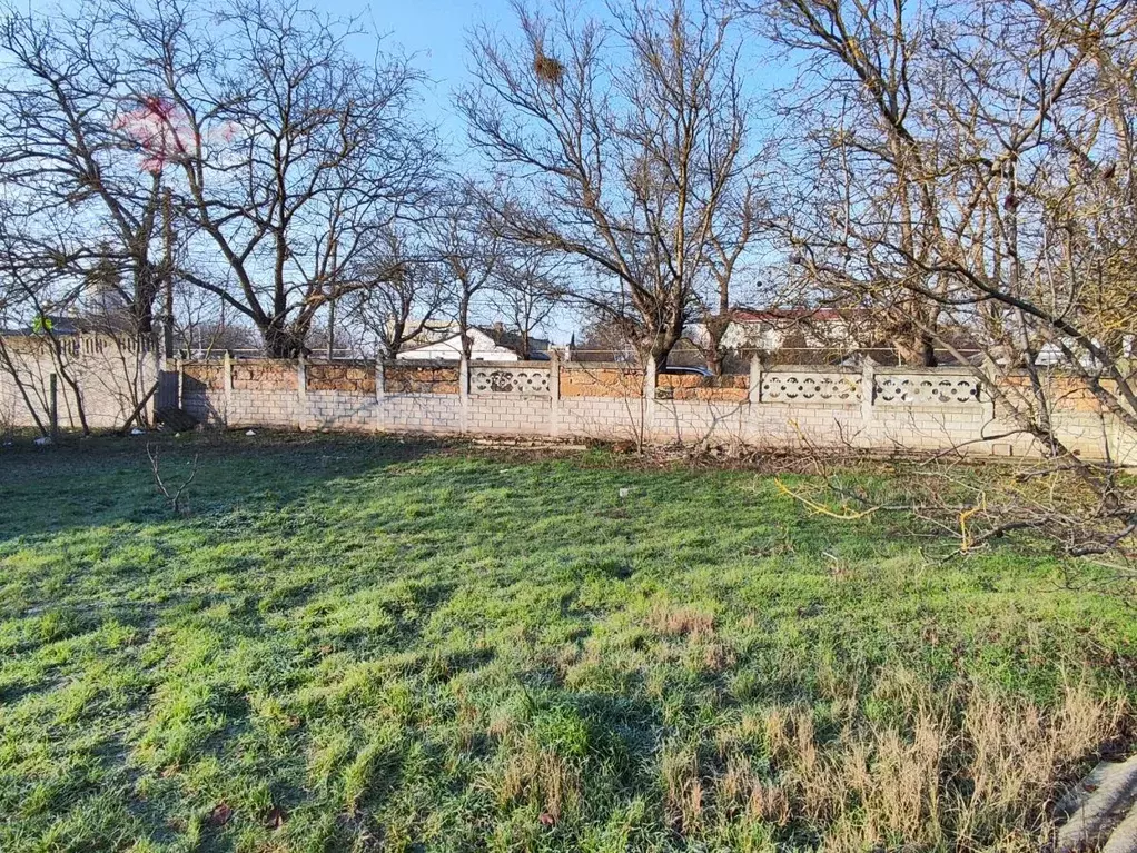 Участок в Крым, Сакский район, с. Уютное ул. Садовая, 35 (8.15 сот.) - Фото 2