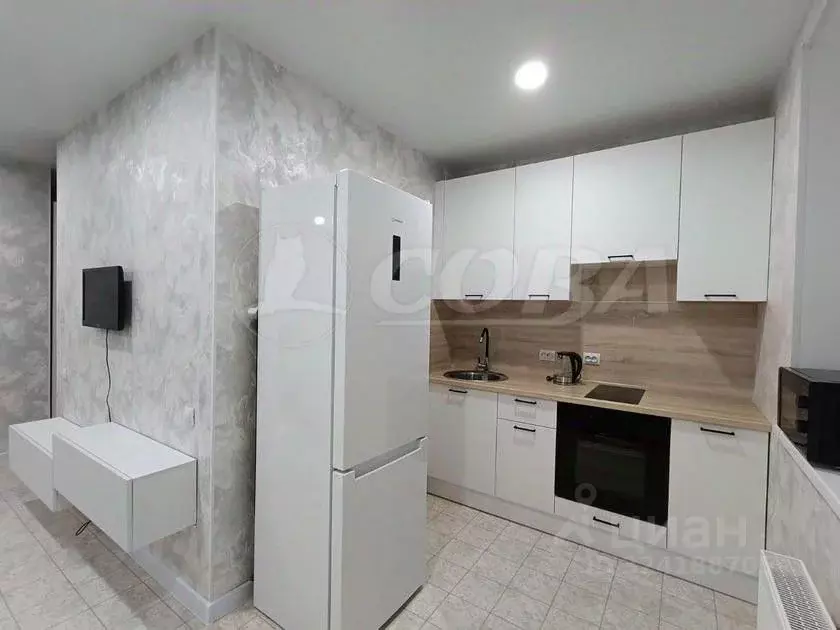 Студия Тюменская область, Тюмень Дамбовская ул., 29к1 (34.0 м) - Фото 1