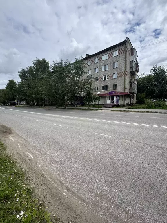 Продаётся 4-к квартира, 60.7 м - Фото 0