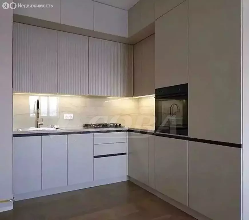 1-комнатная квартира: Махачкала, улица Каммаева, 26Б (50 м) - Фото 1