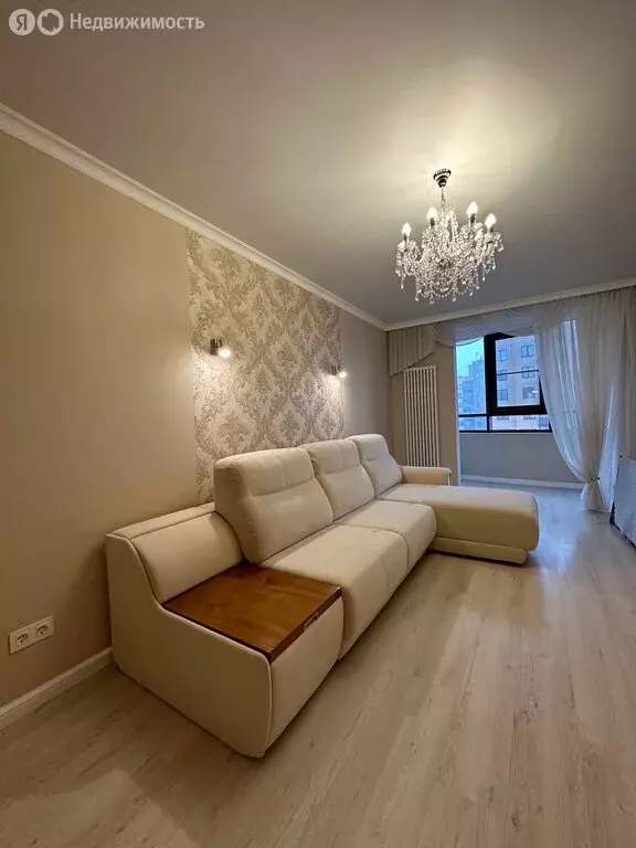 3-комнатная квартира: Гатчина, улица Хохлова, 16 (96 м) - Фото 1