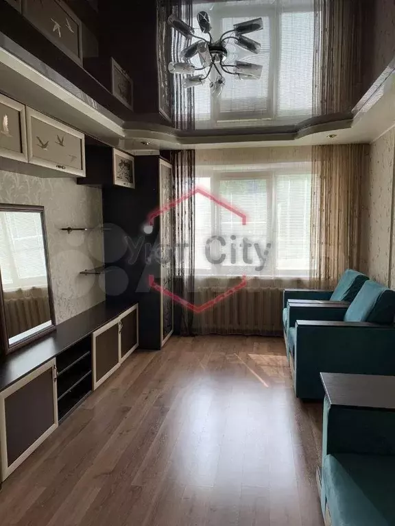 2-к. квартира, 56 м, 1/9 эт. - Фото 0
