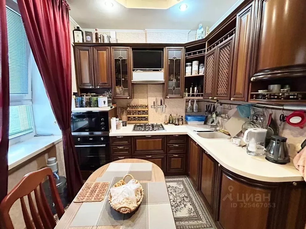 3-к кв. Свердловская область, Первоуральск 1 Мая ул., 6 (75.0 м) - Фото 1