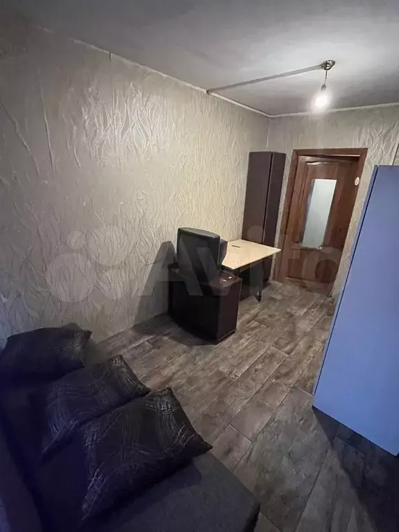 Комната 11 м в 3-к., 1/5 эт. - Фото 1
