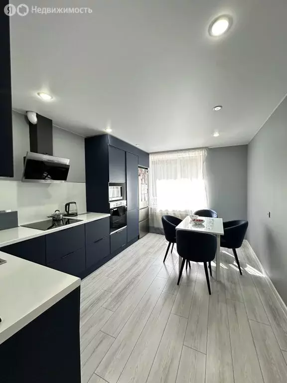 3-комнатная квартира: Пермь, Янаульская улица, 18 (80.9 м) - Фото 1