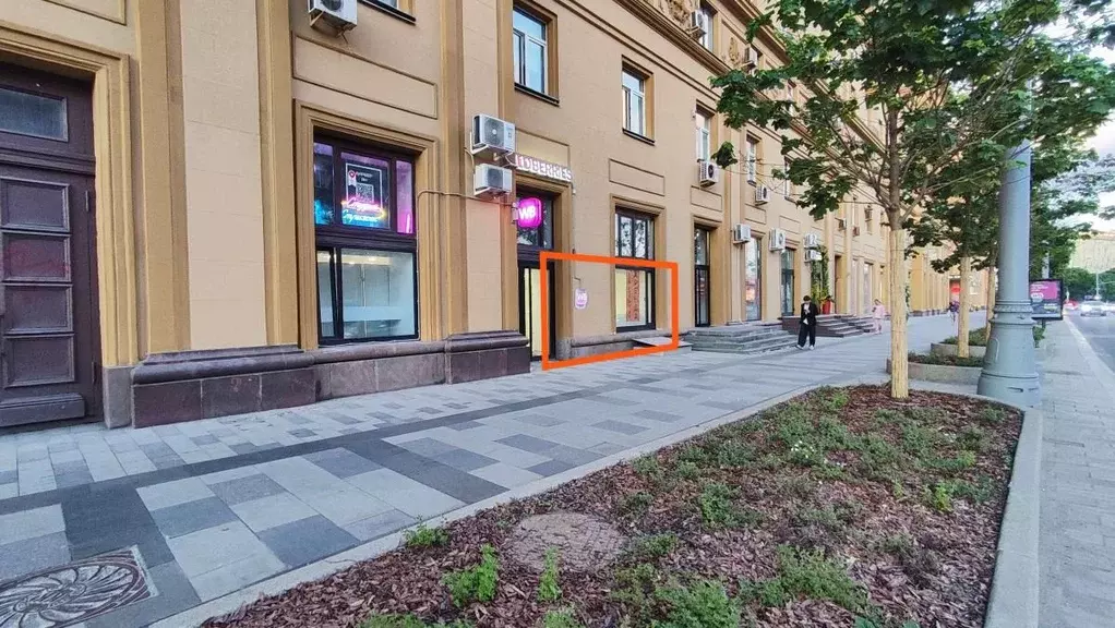 Помещение свободного назначения в Москва Садовая-Черногрязская ул., ... - Фото 1