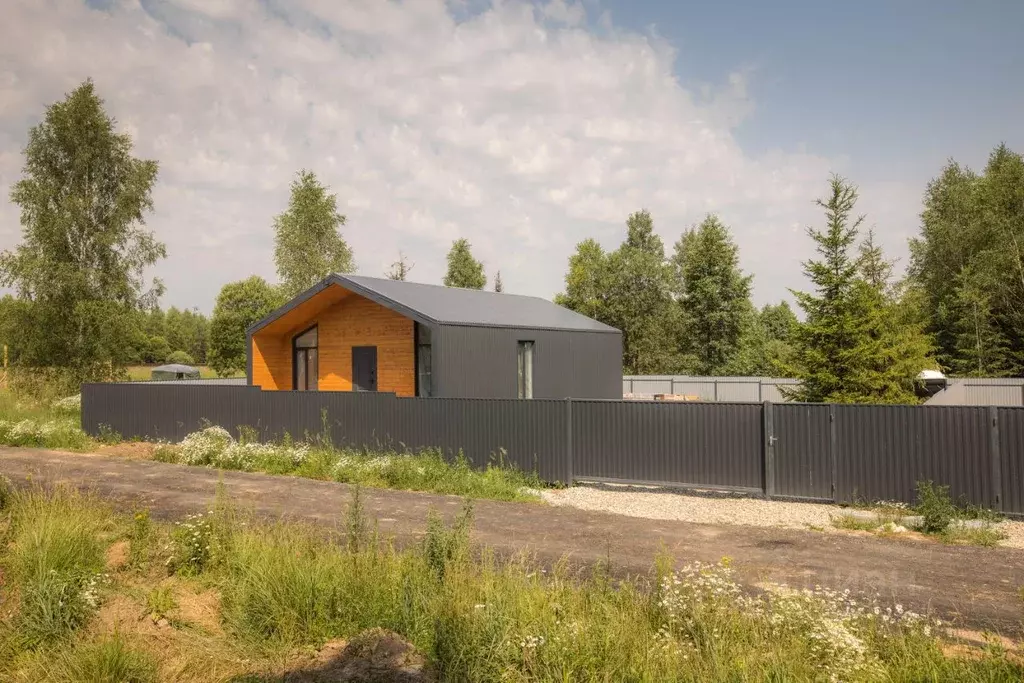 Участок в Московская область, Серпухов городской округ, д. Воздвиженка ... - Фото 2