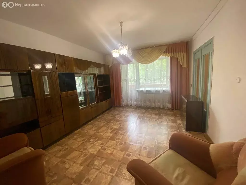 3-комнатная квартира: Лесозаводск, Калининская улица, 29 (57.8 м) - Фото 1