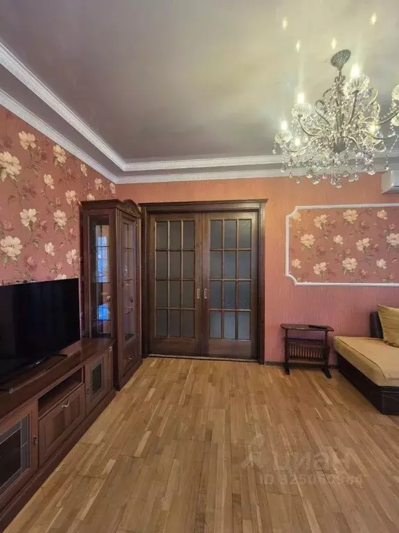 2-к кв. Омская область, Омск Старгород мкр, ул. Тютчева, 8 (65.4 м) - Фото 1