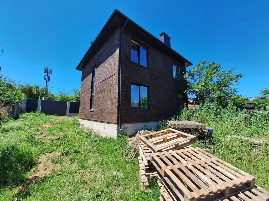 Дом в Ставропольский край, Пятигорск городской округ, пос. Свободы ул. ... - Фото 1