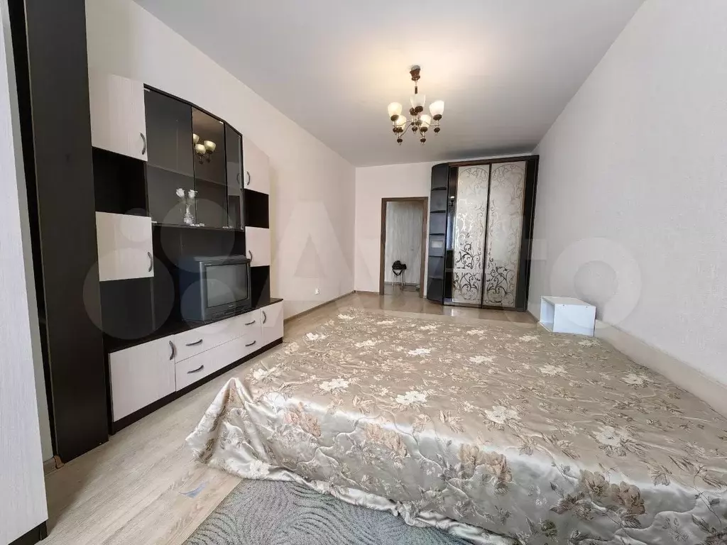 1-к. квартира, 50 м, 7/17 эт. - Фото 1