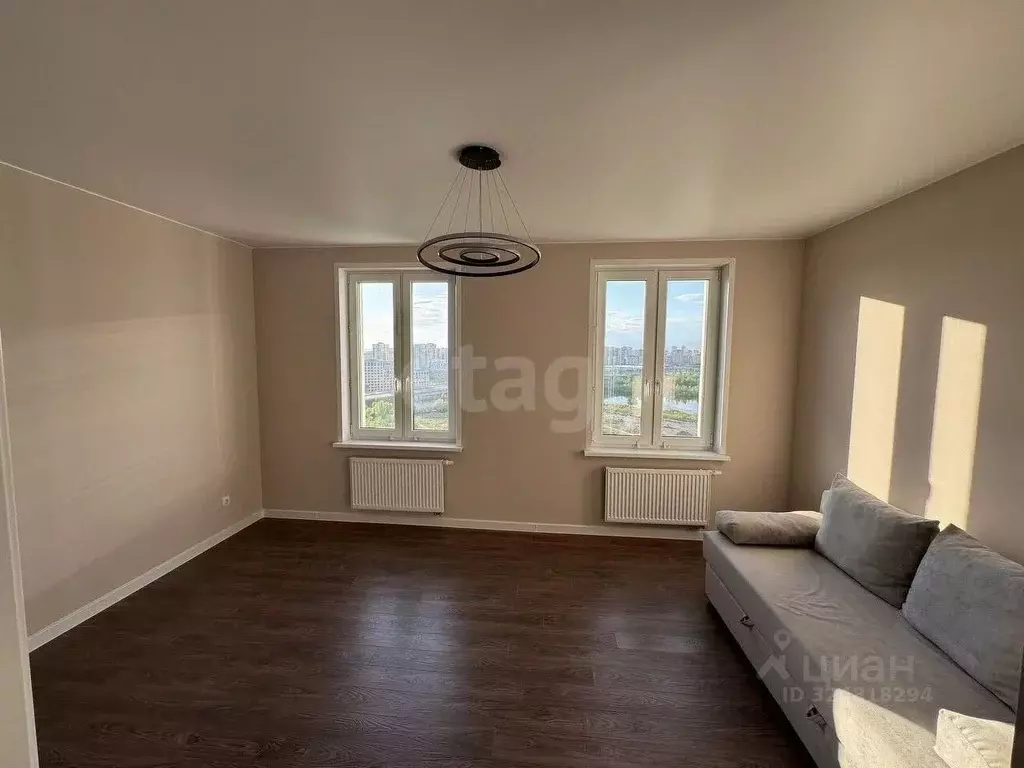 1-к кв. Тюменская область, Тюмень Новгородская ул., 3 (59.0 м) - Фото 1