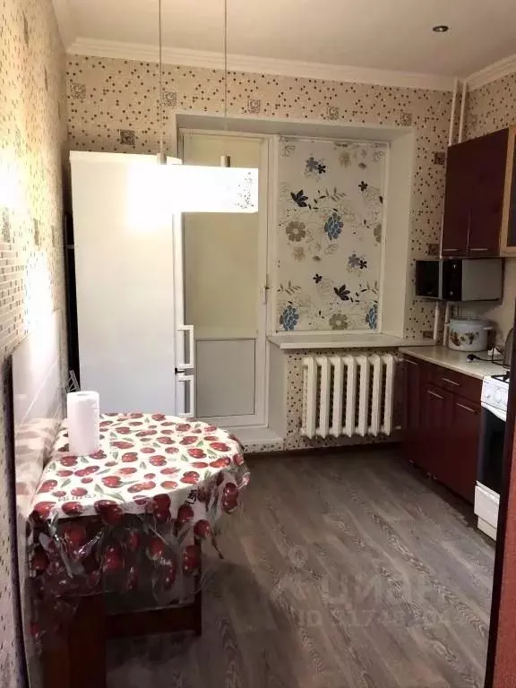 2-к кв. Ямало-Ненецкий АО, Новый Уренгой ул. 26-го съезда КПСС, 4А ... - Фото 0