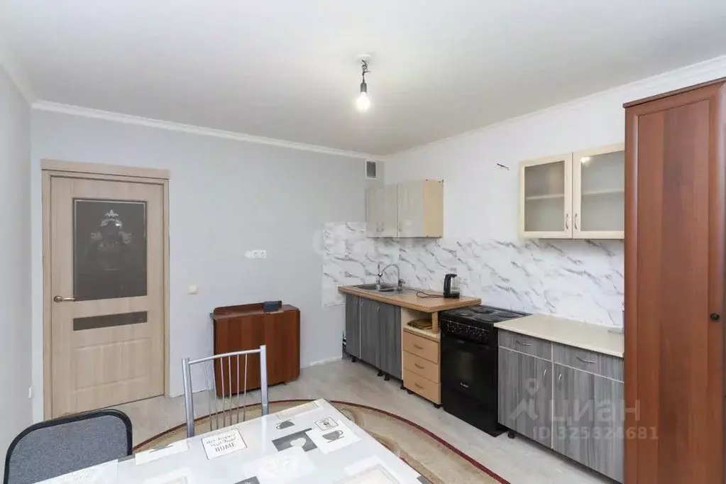 2-к кв. Тюменская область, Тюмень ул. Николая Никитина, 4к1 (67.0 м) - Фото 1