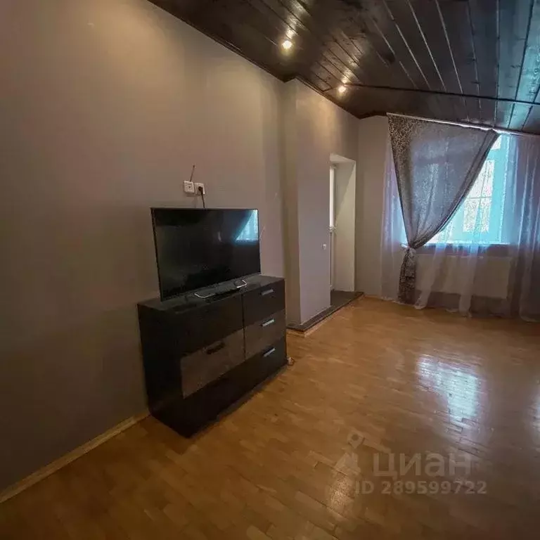 Дом в Липецкая область, Задонск ул. Карла Маркса, 54А (240 м) - Фото 2